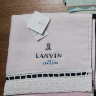 ランバンオンブルー(LANVIN en Bleu)のなーたんさん専用ページ(ハンカチ)