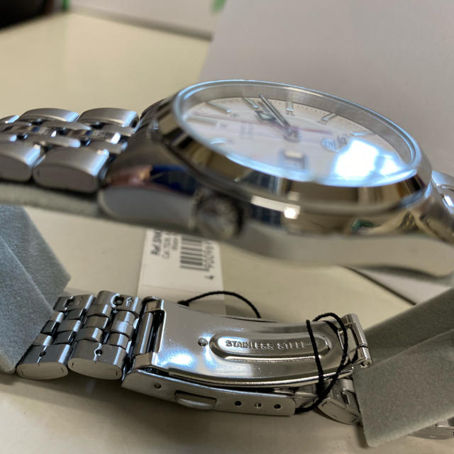 SEIKO(セイコー)のSEIKO セイコー 腕時計 メンズ ホワイト文字盤 [時計] [逆輸入品] メンズの時計(腕時計(アナログ))の商品写真