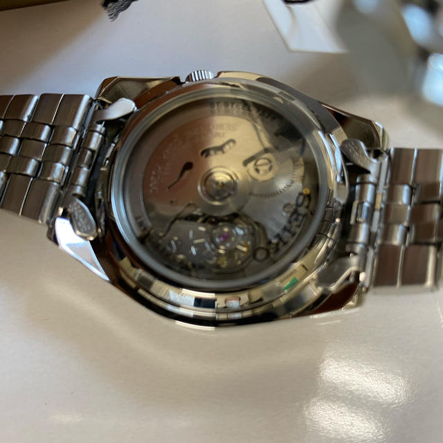 SEIKO(セイコー)のSEIKO セイコー 腕時計 メンズ ホワイト文字盤 [時計] [逆輸入品] メンズの時計(腕時計(アナログ))の商品写真