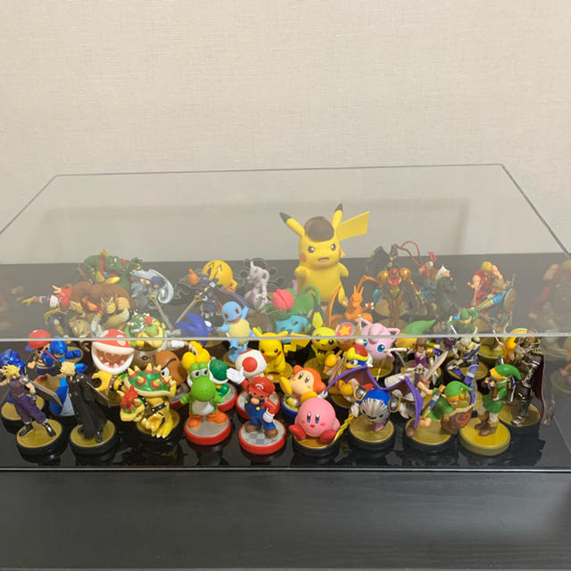 任天堂(ニンテンドウ)のamiibo セット　バラ売り不可　特注クリアケース付 エンタメ/ホビーのおもちゃ/ぬいぐるみ(キャラクターグッズ)の商品写真