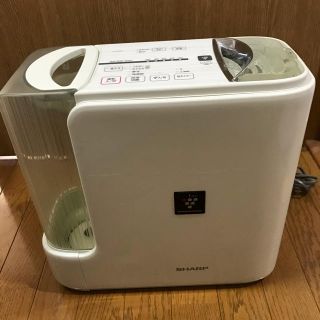 シャープ(SHARP)のシャープ　加湿器　HV-Z50CX-W(加湿器/除湿機)