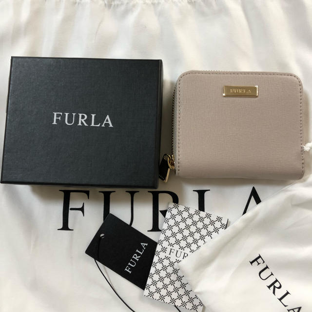 FURLA 折り財布