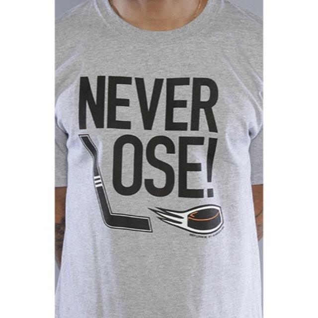 10Deep(テンディープ)の新品 10DEEP Never Lose Tee // Gray S メンズのトップス(Tシャツ/カットソー(半袖/袖なし))の商品写真