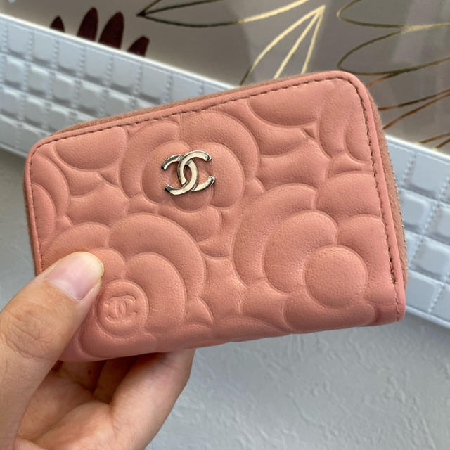 CHANEL シャネル　ラウンドファスナーコインケース　カメリア  財布