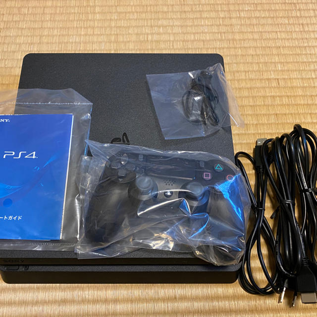 SONY PlayStation4 プレステ4本体 CUH-2200AB01