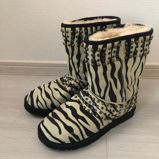 ジミーチュウ(JIMMY CHOO)のUGG×JimmyCHOO ゼブラ柄　ムートンブーツ(ブーツ)