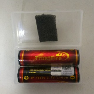 リチウムイオン電池　TRUSTFIRE製 (バッテリー/充電器)