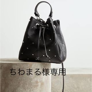 ザラ(ZARA)のZARA スタッズ付ミニバケットバッグ(ショルダーバッグ)