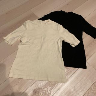 ユニクロ(UNIQLO)のUNIQLO リブカットソー　5部袖　白　黒(カットソー(長袖/七分))