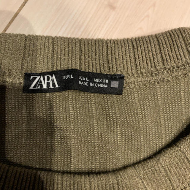 ZARA(ザラ)のk様専用　ZARA カーキ　カットソー レディースのトップス(カットソー(長袖/七分))の商品写真