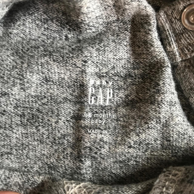 babyGAP(ベビーギャップ)のBaby Gap トレーナー風カバーオール キッズ/ベビー/マタニティのベビー服(~85cm)(カバーオール)の商品写真