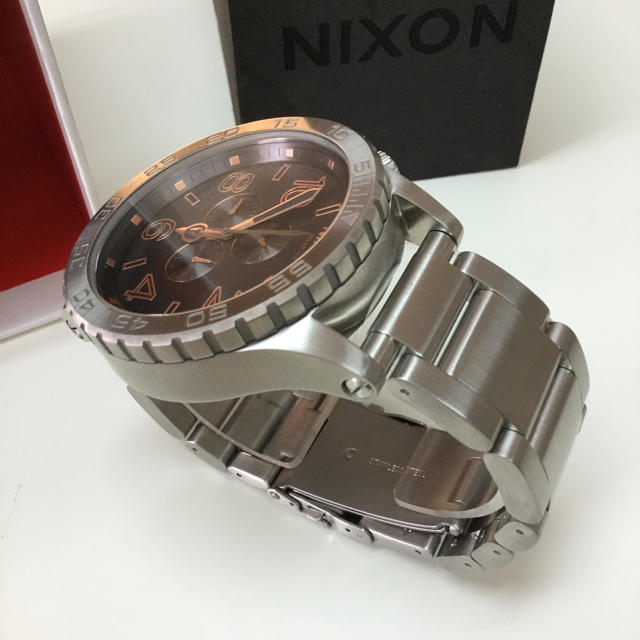 NIXON/51-30  文字盤ブラウン　ステンレススチール