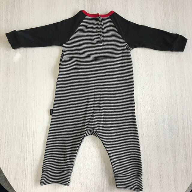 babyGAP(ベビーギャップ)のBaby Gap ミッキーカバーオール キッズ/ベビー/マタニティのベビー服(~85cm)(カバーオール)の商品写真