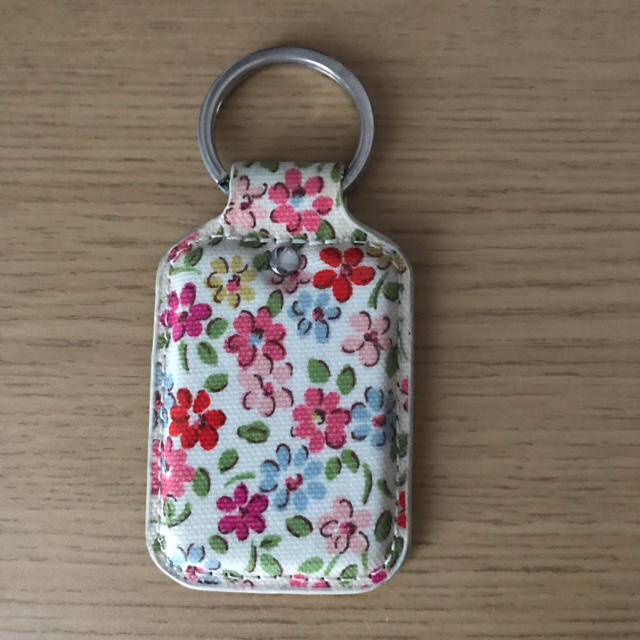 Cath Kidston(キャスキッドソン)のキャスキッドソン キーホルダー レディースのファッション小物(キーホルダー)の商品写真