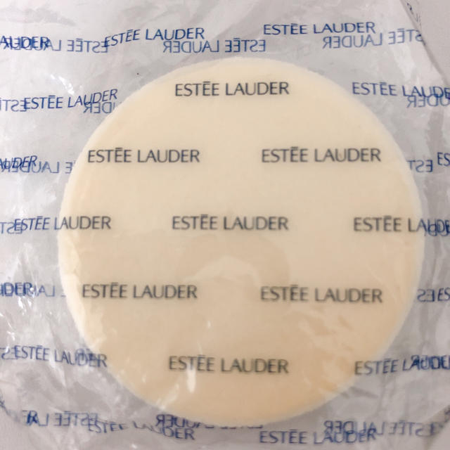 Estee Lauder(エスティローダー)のN.様専用 エスティーローダー　パフ コスメ/美容のベースメイク/化粧品(その他)の商品写真