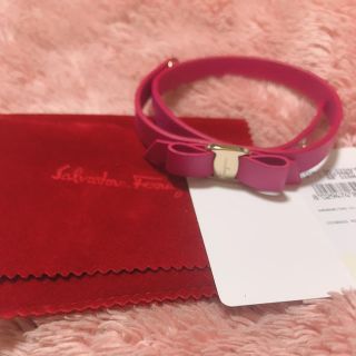 フェラガモ(Ferragamo)の最終値下げ‼️新品箱付き⭐Ferragamo ブレスレット リボン(ブレスレット/バングル)