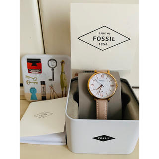 フォッシル(FOSSIL)のフォッシル　時計　FOSSIL ベージュピンク　防水 入学 入社(腕時計)