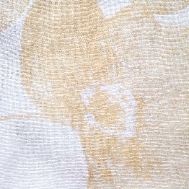 ダブルガーゼ　108cm幅×105cm 特大ハギレアースカラー花柄綿100 ハンドメイドの素材/材料(生地/糸)の商品写真