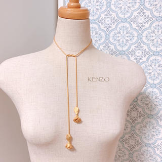 ケンゾー(KENZO)の【KENZO】ゴールドローズラリエット風ネックレス 美品 ヴィンテージ(ネックレス)