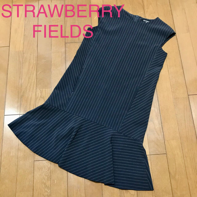 STRAWBERRY-FIELDS(ストロベリーフィールズ)のSTRAWBERRY FIELDSのストライプワンピース レディースのワンピース(ひざ丈ワンピース)の商品写真