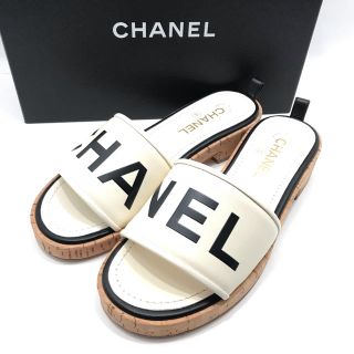 シャネル(CHANEL)のシャネル レザー ロゴ サンダル 39  付属品完備‼️(サンダル)