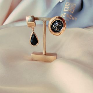 ジバンシィ(GIVENCHY)のNo357 刻印あり　GIVENCHY vintage イヤリング (イヤリング)