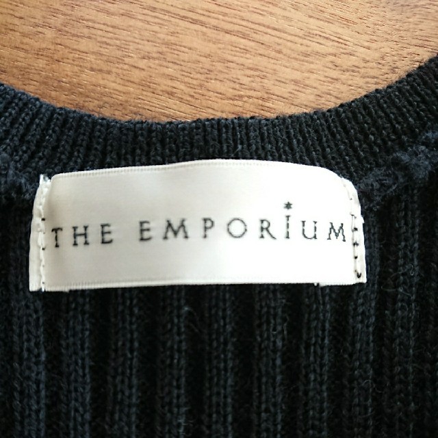 THE EMPORIUM(ジエンポリアム)のTHE EMPORIUM ニットワンピース レディースのワンピース(ひざ丈ワンピース)の商品写真