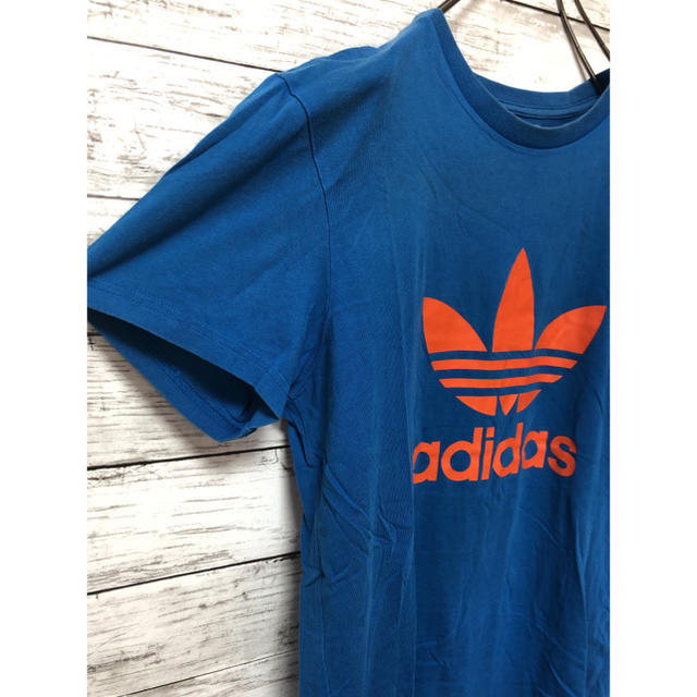 adidas(アディダス)の【古着】 adidas  Tシャツ ブルー メンズのトップス(Tシャツ/カットソー(半袖/袖なし))の商品写真