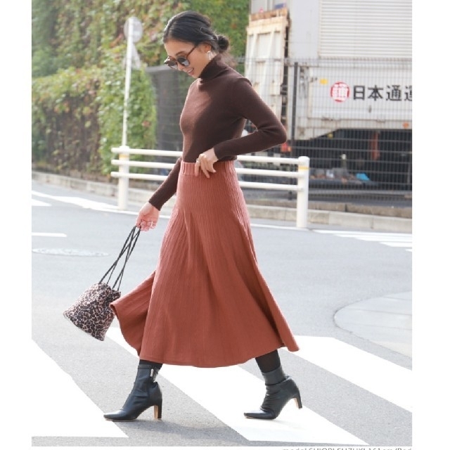 【新品】ケーブル柄Aラインニットスカート レディースのスカート(ロングスカート)の商品写真
