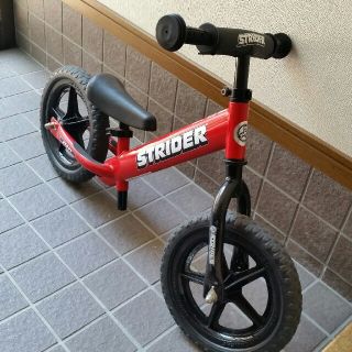 ストライダ(STRIDA)のストライダー(三輪車/乗り物)