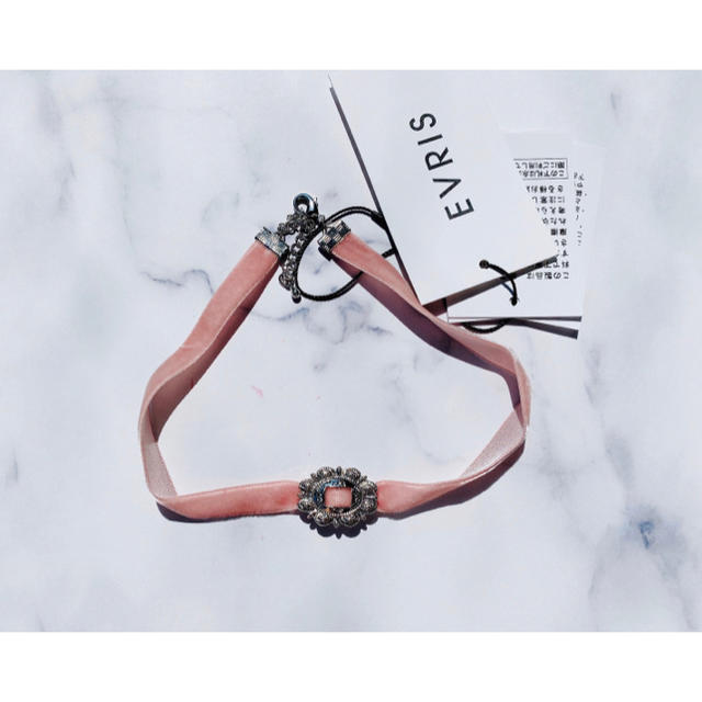 EVRIS - EVRIS○新品タグ付き○ポイントコンチョチョーカーの通販 by