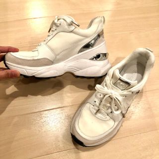 マイケルコース ミッキースニーカー インヒール