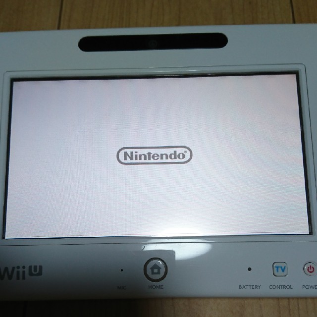 Wii U(ウィーユー)の【動作確認済】WiiU ゲームパッド シロ エンタメ/ホビーのゲームソフト/ゲーム機本体(家庭用ゲーム機本体)の商品写真