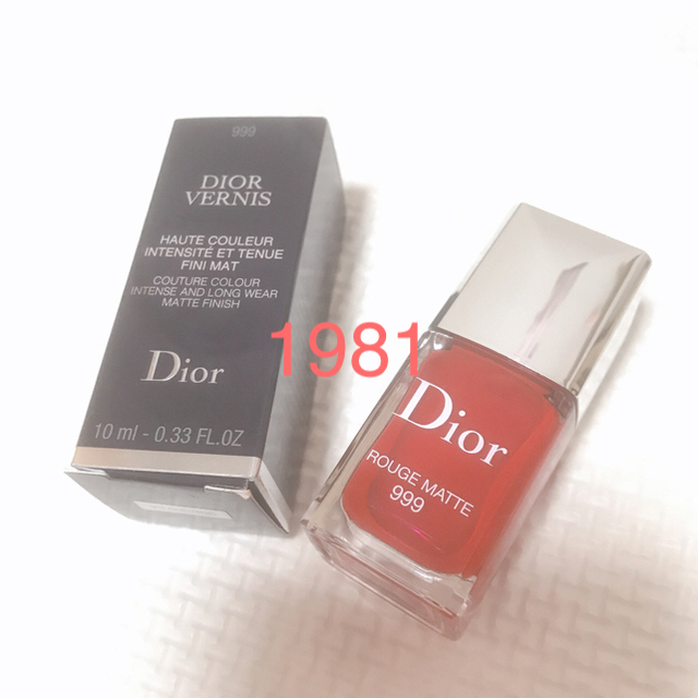 Dior(ディオール)のdior  ヴェルニ マット 999 限定色 コスメ/美容のネイル(マニキュア)の商品写真