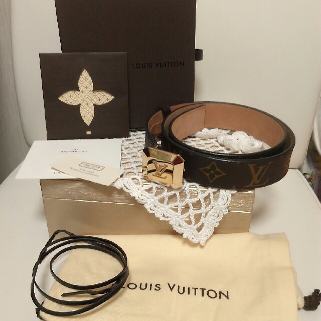 LOUISVUITTON  女性用ベルト