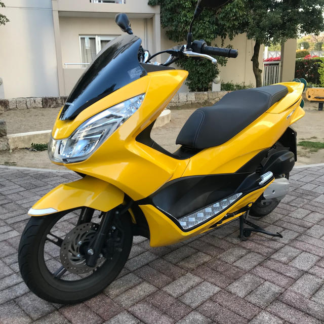 PCX125 JF56 低走行車 希少人気のクリッパーイエロー　GW現車確認可能バイク