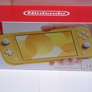 ニンテンドウ(任天堂)の【新品】【送料無料】　Nintendo Switch Lite イエロー　本体(家庭用ゲーム機本体)