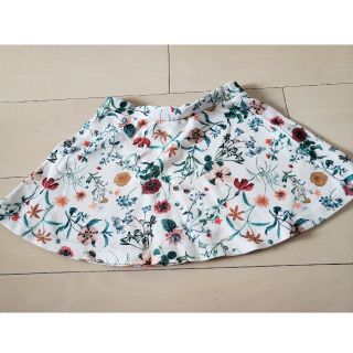 ザラキッズ(ZARA KIDS)のZARA　size6 116㎝　花柄スカート(スカート)