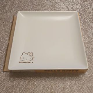 サンリオ(サンリオ)の新品 ✩ ハローキティ 皿 ローソン サンリオ 角皿(食器)