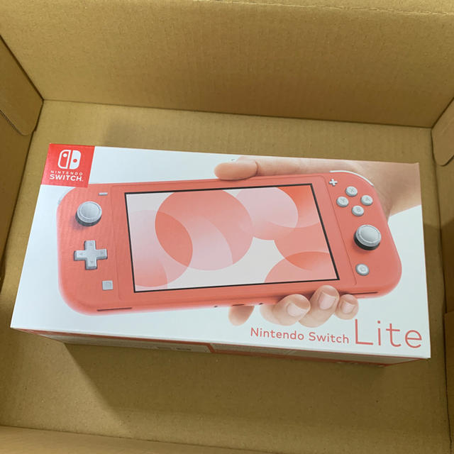 Nintendo Switch Lite コーラル 新品