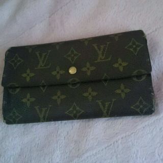 ルイヴィトン(LOUIS VUITTON)のルイヴィトンの長財布👛(財布)