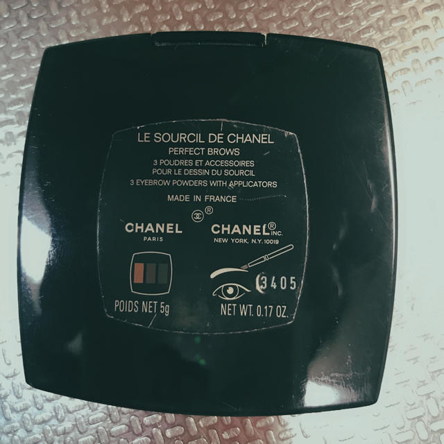 CHANEL(シャネル)のCHANEL♡アイブロー コスメ/美容のベースメイク/化粧品(パウダーアイブロウ)の商品写真