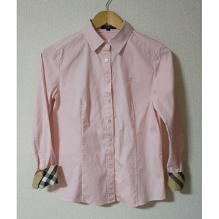 バーバリー(BURBERRY)のBURBERRY ピンク色シャツ、襟と袖バーバリー柄(シャツ/ブラウス(長袖/七分))