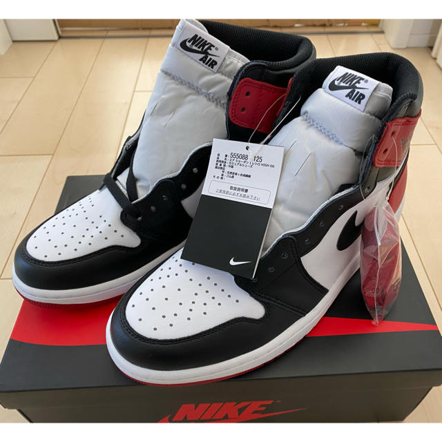 NIKE JORDAN 1 RETRO HIGH OG BLACK TOE