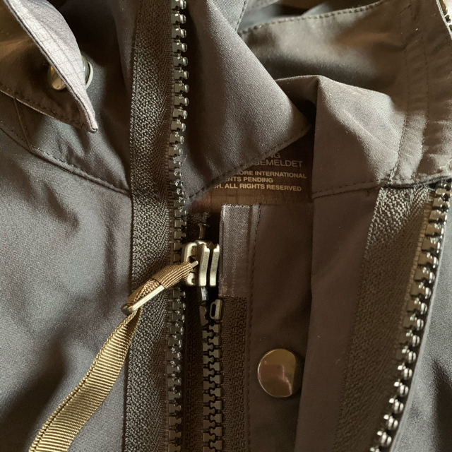 STONE ISLAND(ストーンアイランド)のacronym J1A-GT gen2.2 メンズのジャケット/アウター(マウンテンパーカー)の商品写真