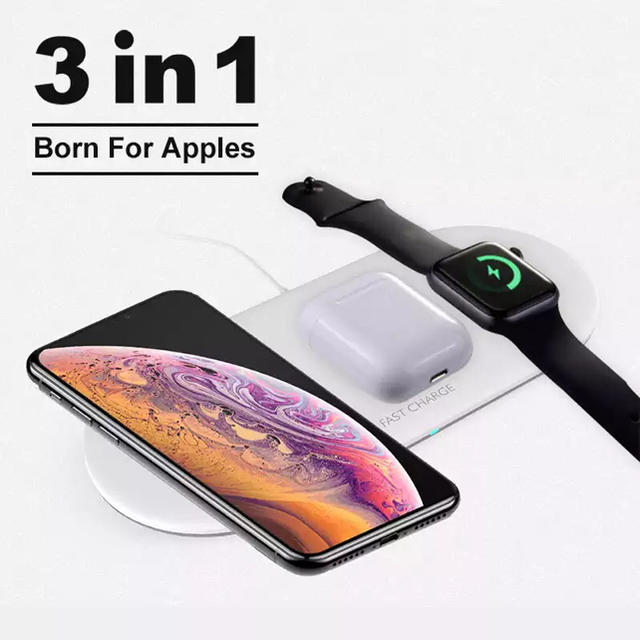 Apple(アップル)の3in1 同時充電器（黒）iPhone Apple watch airpods  スマホ/家電/カメラのスマートフォン/携帯電話(バッテリー/充電器)の商品写真