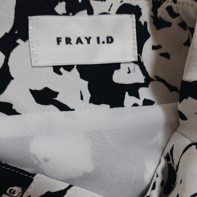 FRAY I.D(フレイアイディー)のフレイアイディー パンツ レディースのパンツ(クロップドパンツ)の商品写真