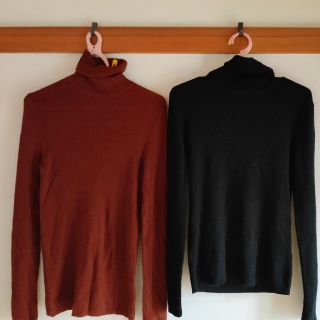 ユニクロ(UNIQLO)のＬ レディ  UNIQLO エクストラファインメリノリブタートルネックセーター (ニット/セーター)