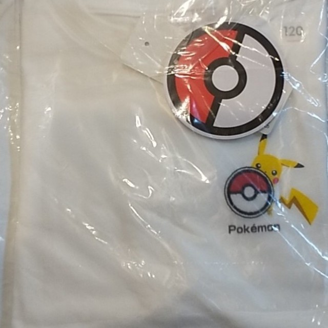 GU(ジーユー)のポケモン ピカチュウ Tシャツ キッズ 110 キッズ/ベビー/マタニティのキッズ服男の子用(90cm~)(Tシャツ/カットソー)の商品写真