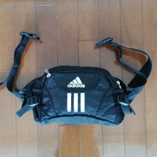 アディダス(adidas)のアディダス　ウエストバッグ(ウエストポーチ)